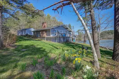 Image de Edgecomb Maine. Close to Boothbay & Wiscasset. Very private and relaxing.