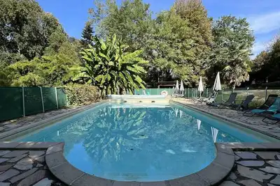 Image de Cottage in Hautefort 4 bedrooms H4\n\nShare\n\nSave\n