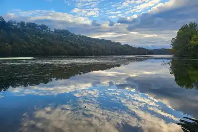 Image de 10min-BransonLanding, Pri-HotTub, Pool, GamesPoolTabl