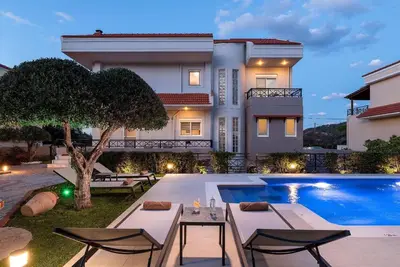 Image de Maison de vacances Triánda pour 1 - 8 personnes avec 4 chambres à coucher - Maison de vacances