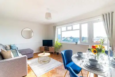 Image de Stunning Sea View 2 bedroom Sleeps 6- Free Parking