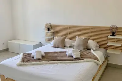 Image de Appartement de vacances Bonifacio pour 1 - 6 personnes avec 3 chambres à coucher - Logement de vacan