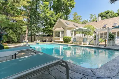 Image de Ogunquit Village Residence w Pool!