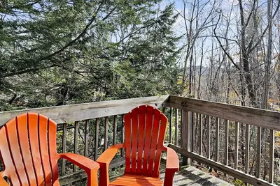 Image de Family Ski Haven: Okemo Condo, Just a Short 2-Minute Walk to the Slopes