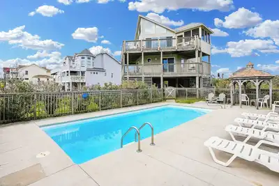 Image de Cheers -- 4br Pet Friendly Oceanside Home in Whalehead Beach