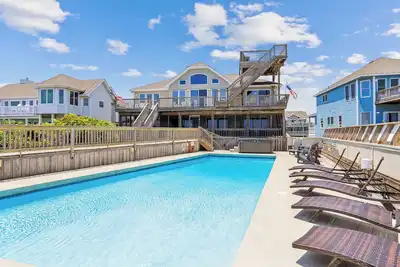 Image de Ocean Paradise -- Spacious 7br Oceanfront with Pool, Hot Tub and More!