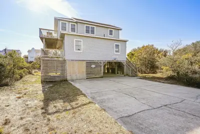 Image de Salty Dog -- Pet Friendly Oceanside 3br with Ocean Views