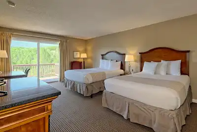 Image de Cozy 1-Bedroom Retreat in Clayton with Two Queen Beds and Mountain Views