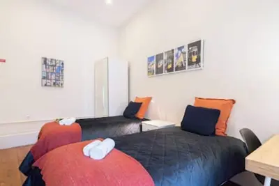 Image de 4 Big Historical Rooms | Terrace by HostWise