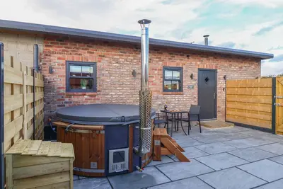 Robins Nest, pet friendly, character holiday cottage in Pocklington