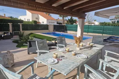 Image de \"Sueño\"@Marisol : 270m de la plage, piscine privée, A/C, WiFi, plage pour chiens