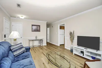 Image de Cozy home in South Charlotte near Ballantyne/PinevilleI485/I77 Sorry, No Pets