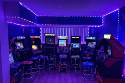 Image de Massive Themed 5br w/ Game Room/Hot Tub/Pool Table