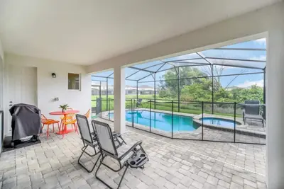 Image de The Secret to Enjoying Your Luxury Villa Holiday on Solara Resort, Orlando Villa 6311