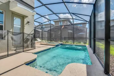 Image de Your Beautiful 5 Star Villa Minutes from Disney on the Prestigious Storey Lake Resort