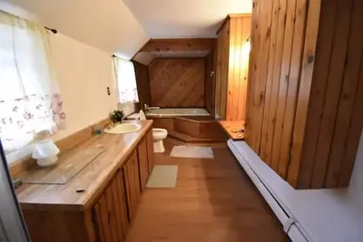 Royal Garden Main Cabin