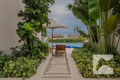 Image de Four Seasons 2020 · Free Airport Pickup July-Oct! Golf Cart Villa