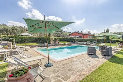 Image de Maramaldo Tignatello, Shared Pool, Chianti, Castelfiorentino, Italy