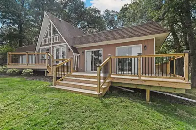 Image de 6 Bed 3 Ba Spacious A-Frame Near Crown Point