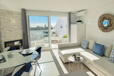 Image de Terraced house Marinera de Capistrano (Oasis). Maritime furnishings, pool, wifi