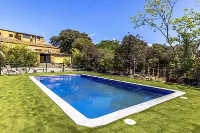 Image de Votre propre hôtel privé à 30 min de Bcn pour 25 convives!