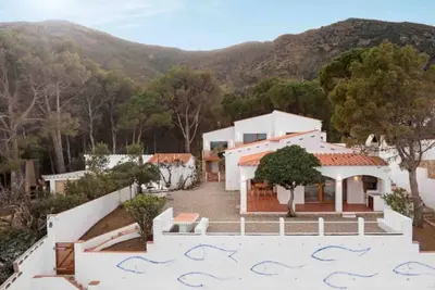 Image de Caseta Pi a vacation home for 6 people by the sea