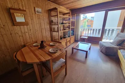 Image de Studio 4 pers au pied des pistes avec balcon sud