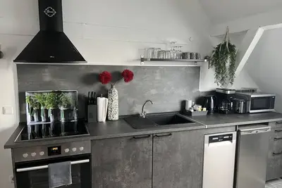 Image de Modernisierte, Gemütliche Dg-wohnung in Langenfeld