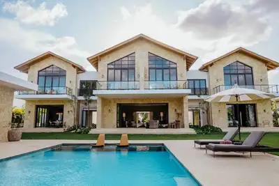 Image de Please Inquire Before Booking – Luxury Villa