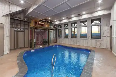 Image de Views Of God's Country: Indoor Pool! Mtn Views! Theater, Games, Hot tub, Wifi