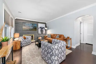 Image de 3br 3ba Fairway Home • Dog-Friendly • Fenced Yard