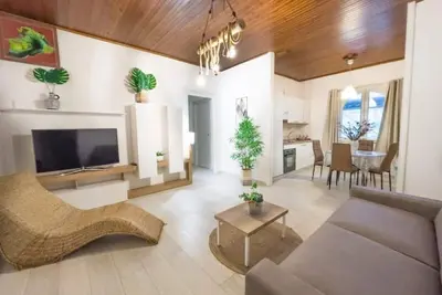 Image de Demetra Sea Front Apartment