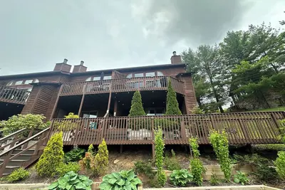 Image de Our Happy Place | Lake & Community Pool Access!