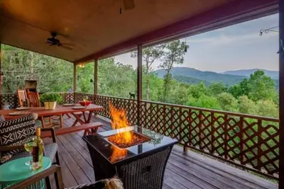 Image de Glorious Mountain View! - Still's Hill