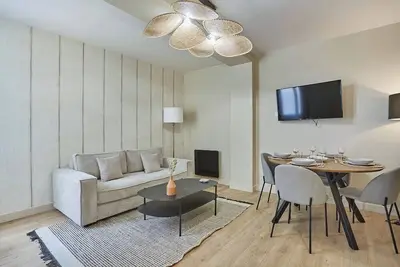 Image de Charmant appartement  situé au centre de Paris\/ Boulevard de Montmartre