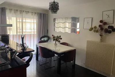 Image de Idéal Ttes Commodités + Garage : Très Grand 2 pièces 2 couchages - Déco Moderne