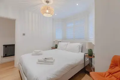Image de Stylish Garden Home 2 Bdr Wimbledon