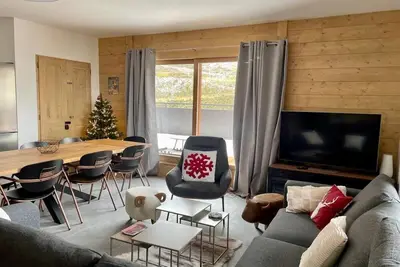Image de 4ème étage, balcon, parking, télévision, casier à ski, 82m², La Plagne