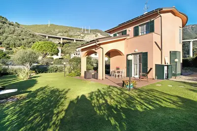Image de Appartement 'Ca' Du Barba' avec terrasse privée, jardin privé et Wi-Fi