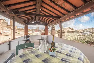 Image de Appartement 'Il Campo Comfort Apt with Balcony' avec terrasse privée, Wi-Fi et climatisation