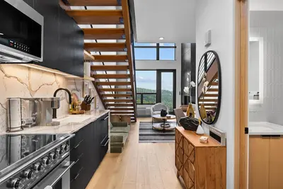 Image de Dream Escape in heart of Village! \nSki-In - Ski-Out