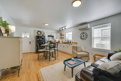 Image de Walkable Milledgeville Cottage Near Andalusia Farm