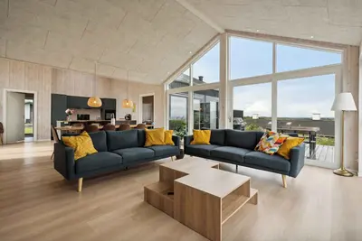 Image de Lovely, new-built cottage near sea