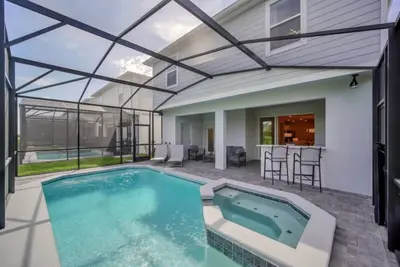 Image de You Will Love this 5 Star Villa located on Windsor Island Resort, Orlando Villa 6324