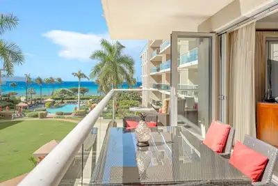 Image de Maui Resort Rentals: Honua Kai - 3 Total Bedrooms + Den w/ Stunning Ocean Views and Massive Wrap-Around Lanai!