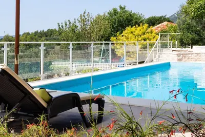 Image de Maison Wood (69652-K1) - Orebic