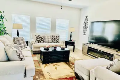 Image de Your Fall Oasis Awaits!