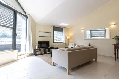 Image de Outdoor Comfort Àtic East