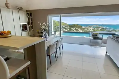 Image de 3 bedroom Villa La Casa del Jefe offers a 180° view from Orient Bay/Grand Case