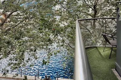 Image de Two Bedroom Water view Apartment in Canary Wharf
